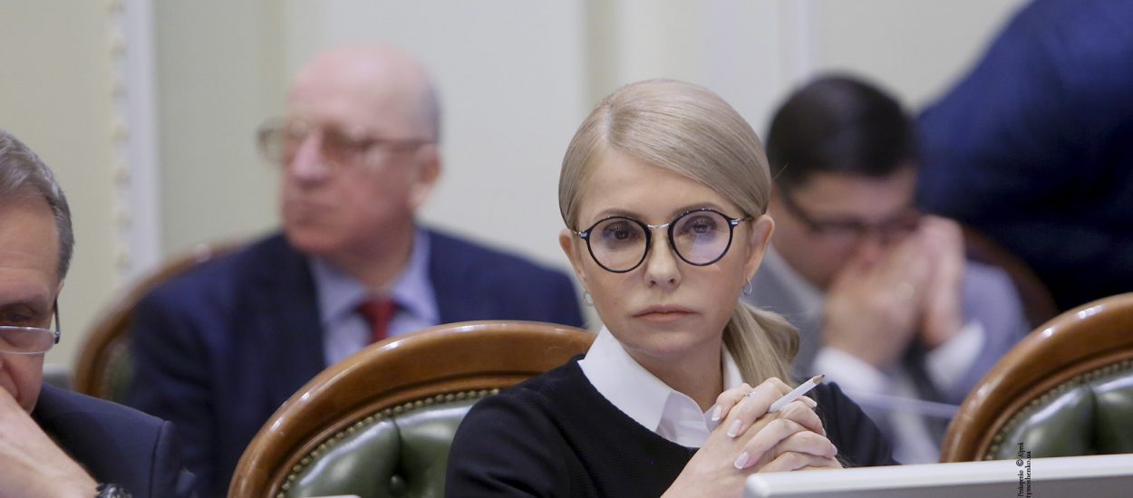 Тимошенко звинуватила Порошенка у підвищенні цін на газ та оформленні газових родовищ на своє оточення