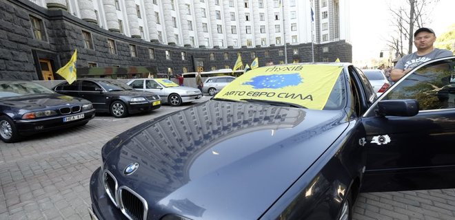 «Евробляхеры» собираются ограничить проезд на ключевых трассах Украины