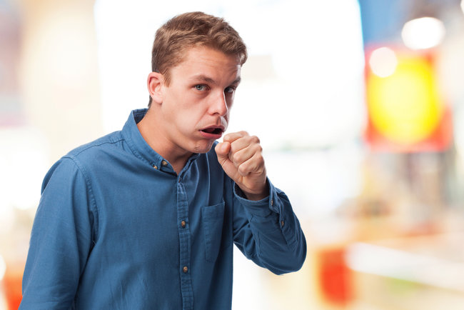 Названы четыре признака, означающие, что кашель может быть чем-то серьезным