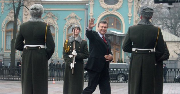 "Война закончится": Янукович внезапно засобирался в Украину
