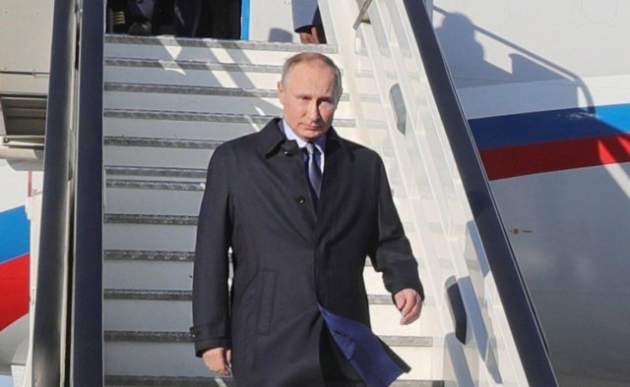 Путин неожиданно прибыл в оккупированный Крым