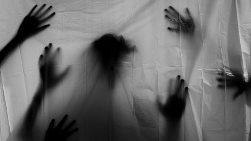 Ученые научились общаться с умершими в соцсетях