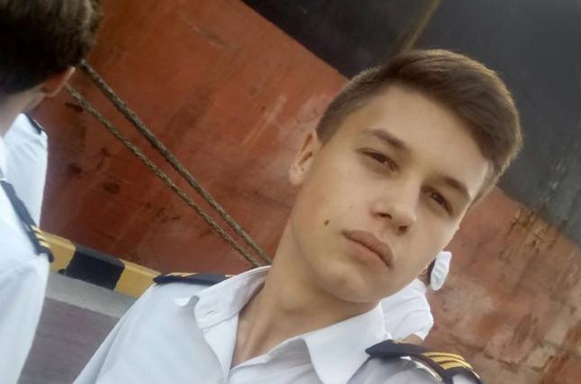 Пленного 18-летнего моряка прооперировали: мать рассказала о сыне