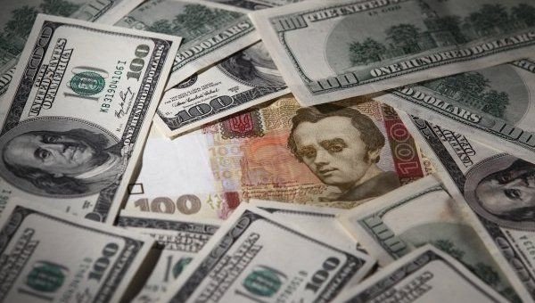Валютная паника: эксперты рассказали, стоит ли украинцам покупать доллары 