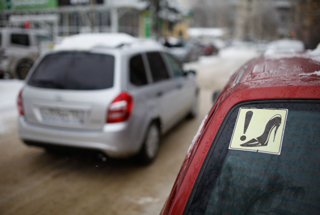 Названы шесть главных правил езды в гололед