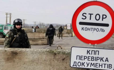 Украина закрыла иностранцам въезд в оккупированный Крым 