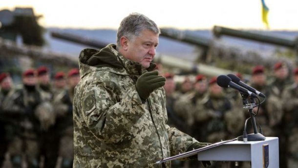Военное положение: На Донбассе ограничили выезд иностранцев 