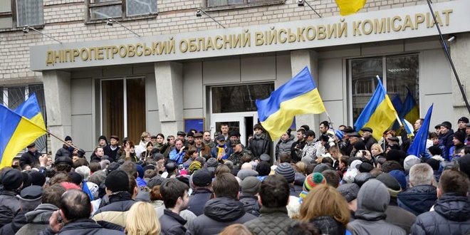 Украинцы штурмуют военкоматы: что происходит
