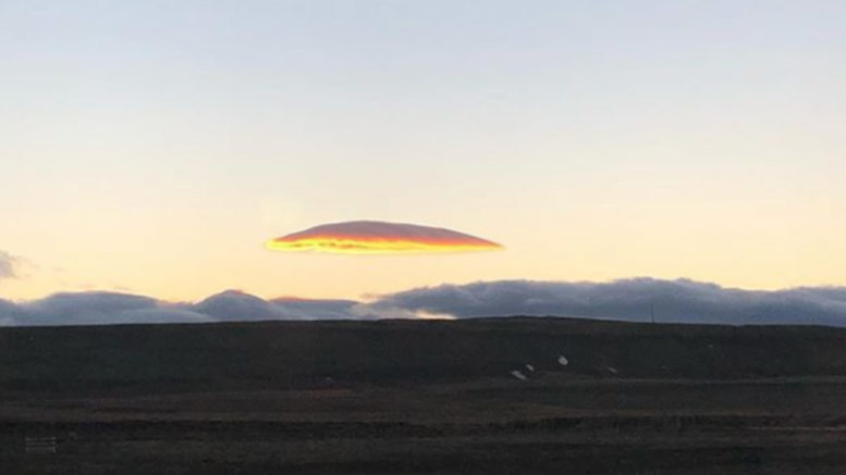 В Исландии видели НЛО, маскирующийся под облако