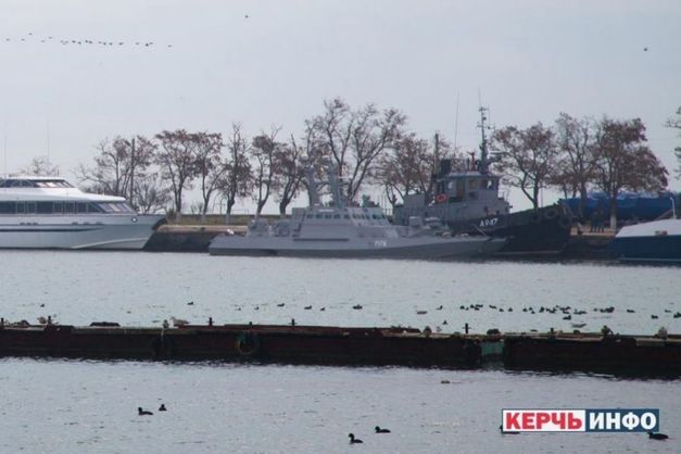 У Путина захваченные украинские корабли «превратили» в «вещественные доказательства»