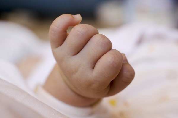 «Я не специально убила». Украинка зарезала новорожденного сына маникюрными ножницами