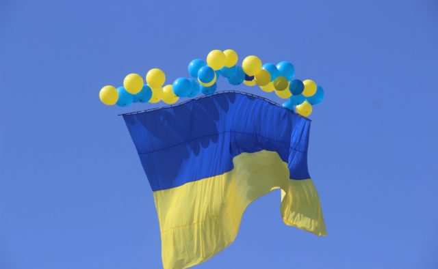 Скрыть не удалось: в «ДНР» появился украинский флаг