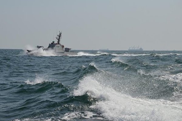''Нацелились артиллерией'': в России объяснили нападение на корабли ВМС Украины