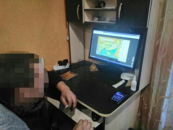 Офицер ВСУ показал, как украинцы работают на Кремль