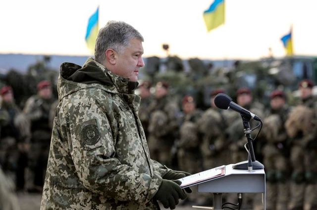 Филиндаш: Несмотря на все желание, у Порошенко не получится продлить военное положение