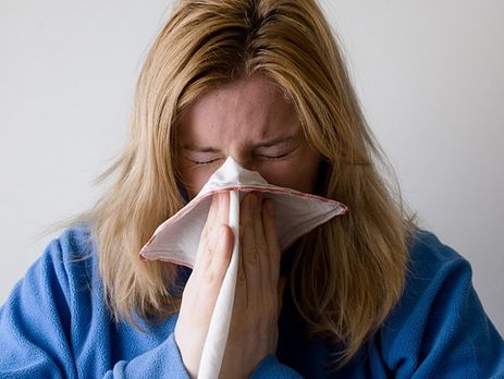 Минздрав: В Украине свирепствуют грипп и ОРВИ, один человек умер  