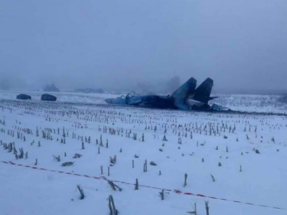 В СМИ попало фото с места крушения истребителя Су-27