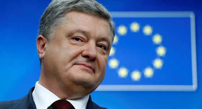 Дипломат утверждает, что Порошенко сбежал с заседания Европарламента