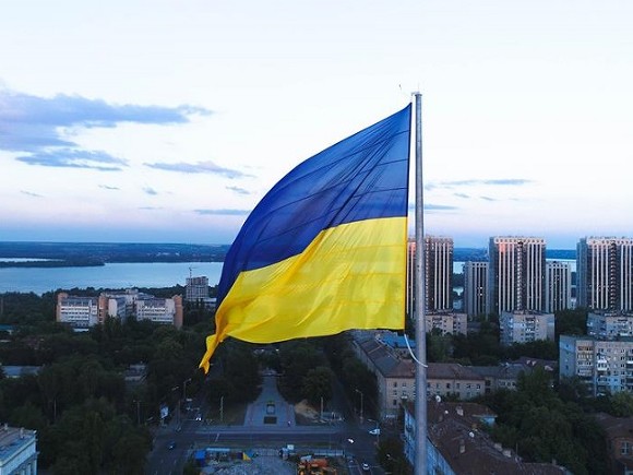 «Влево» или «вправо»? Активист Менендес назвал идеальный вектор развития Украины