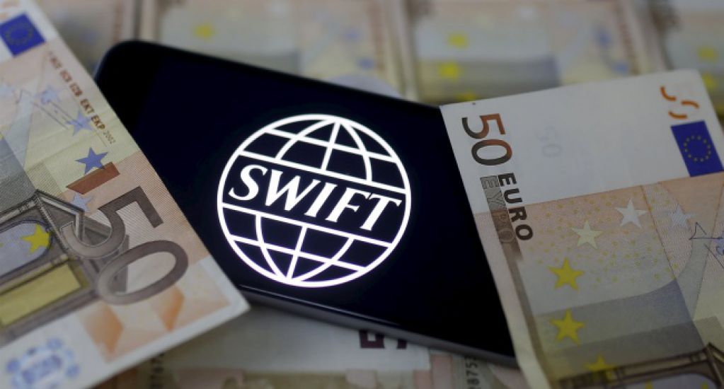 Сазонов: США не на шутку испугали Европу намерением отключить РФ от SWIFT