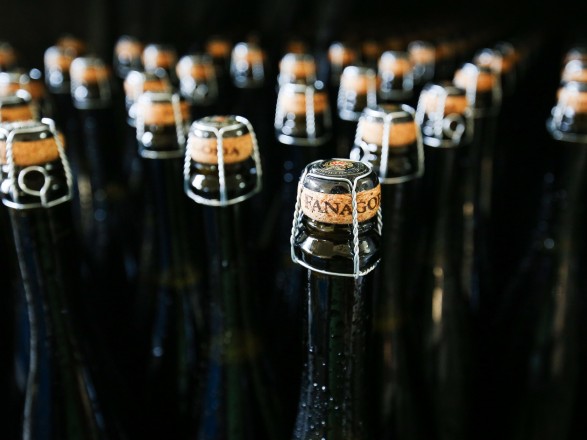 Цены на алкоголь в предновогодний период приятно удивят украинцев