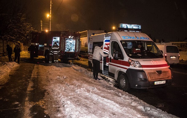 В Киеве ночью горела СТО: есть жертва