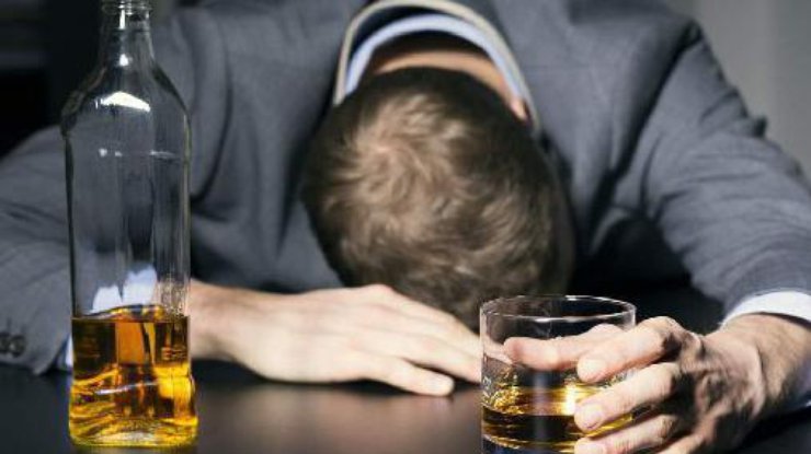 Ученые выяснили, какой алкоголь быстрее вызывает зависимость