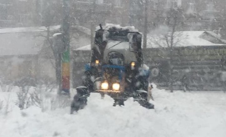 Циклон еще "повыпендривается": украинцев предупредили о новых снегопадах