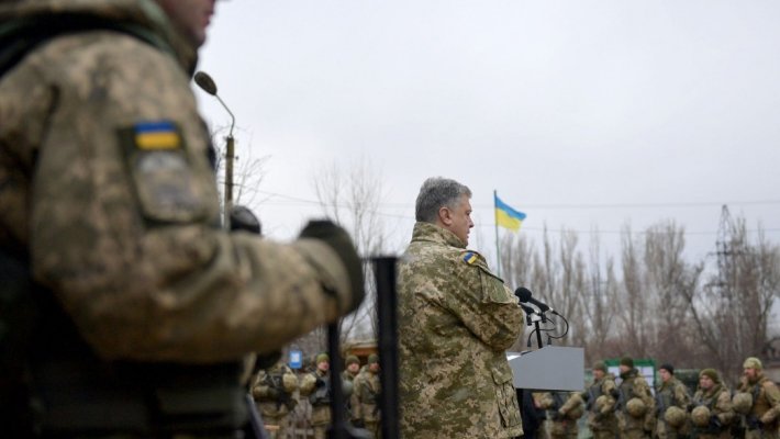 Политолог Золотарев рассказал, к чему стоит готовиться после «гибридного» военного положения 