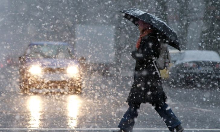 Снег с дождем: синоптики изменили прогноз погоды в Украине