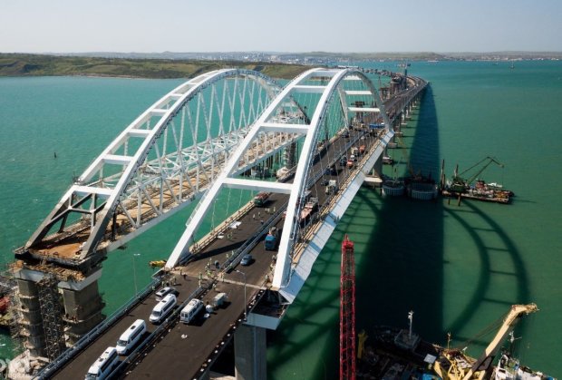 Советник Путина внезапно предложил разобрать Керченский мост