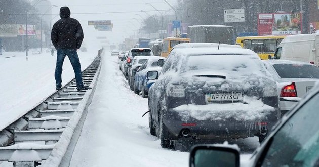Украина окажется в центре циклона: синоптики рассказали о погоде после Рождества. КАРТЫ