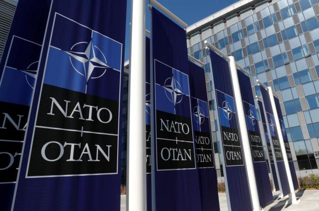 Источник: Трамп хочет вывести США из НАТО 