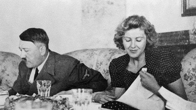 Биограф раскрыл детали интимной жизни Гитлера и его жены