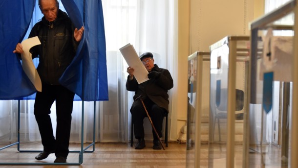 Кремль уже снаряжает наблюдателей на выборы в Украине