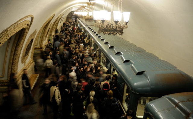 Хвост, как плетка: в московском метро изловили жуткого монстра. ФОТО