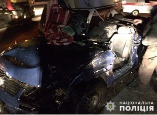 На трассе Одесса-Киев столкнулись два грузовика и легковушка: есть погибшие