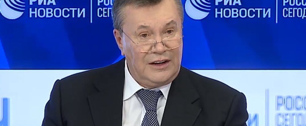 «Меня кинули как лоха»: интервью Януковича - за минуту