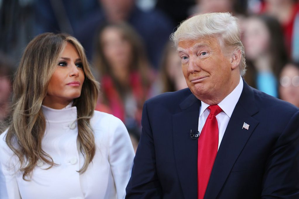 Сеть стоит на ушах: что случилось с лицом Дональда Трампа