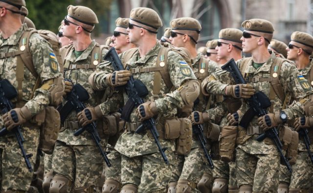 В украинской армии не будет мичманов и прапорщиков