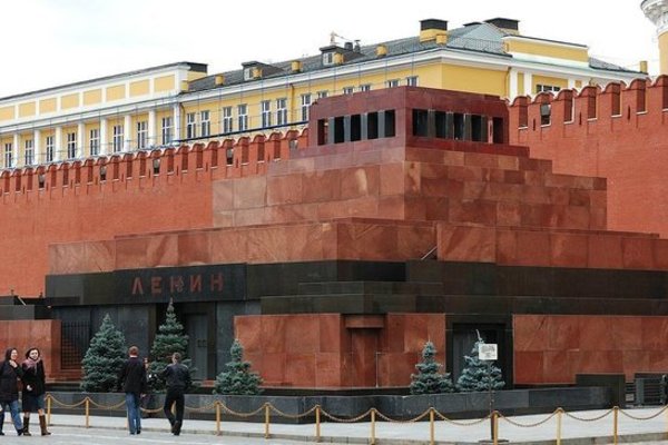 В Россию пришла беда: мавзолей Ленина закрывают
