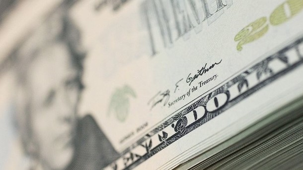 Доллар снова «занесло»: опубликован свежий курс валют