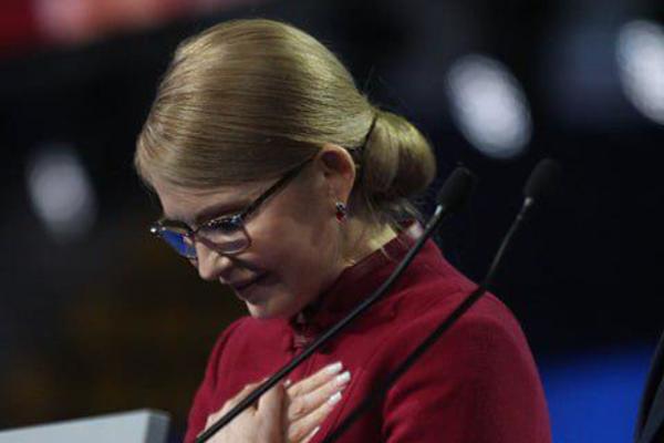 Молодежь выбирает Тимошенко: Новый экономический курс решает три основных вызова — жилье, работа и признание