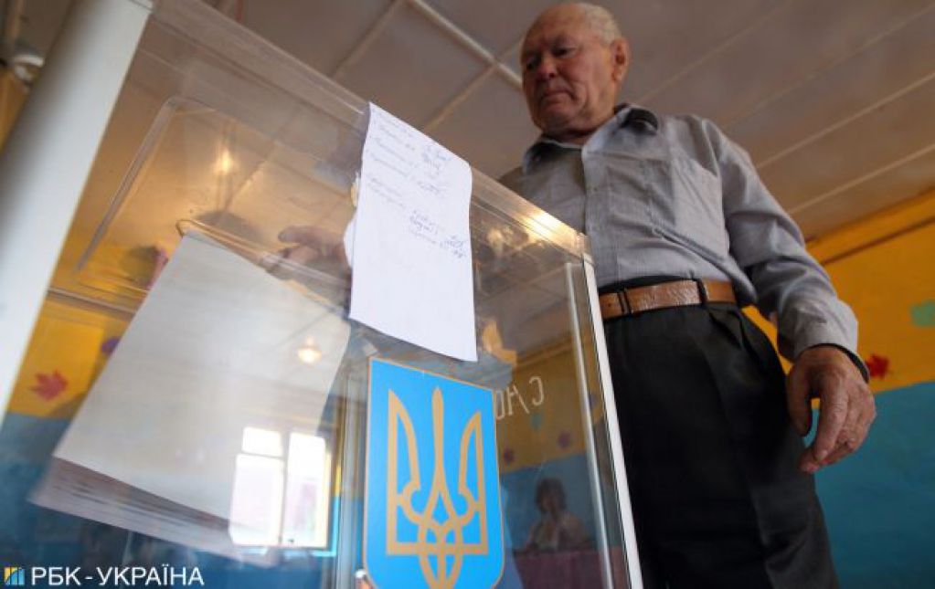 Количество обысков по делу о пирамиде по подкупу избирателей увеличилось до 50