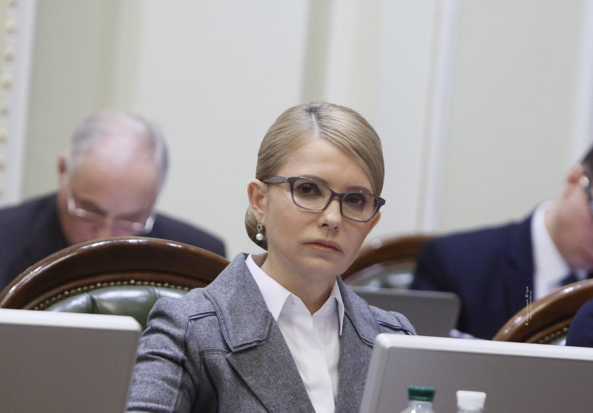 «Как можно начать процедуру без закона об импичменте?» У Порошенко отреагировали на инициативу Тимошенко 