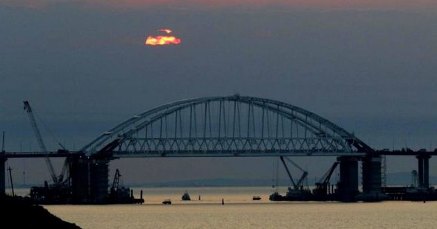 Крымский мост уйдет в свободное плавание: раскрыта тайна строительства