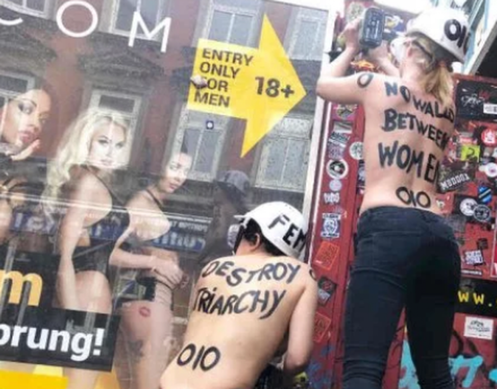 Обнаженные активистки Femen устроили переполох в Европе. ФОТО