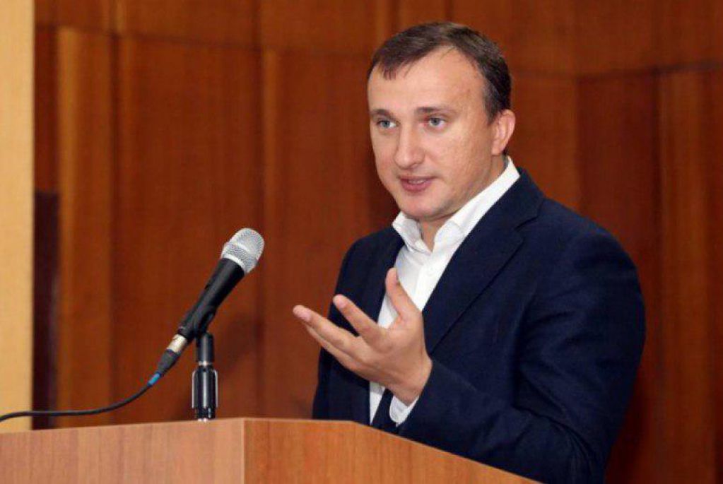За що екс-мер Ірпеня поливає брудом головного податківця?
