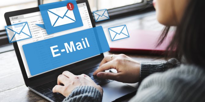 Для чего необходима проверка существования Email?