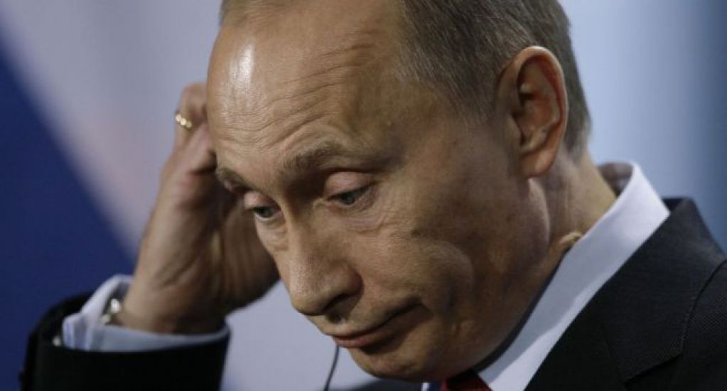 Конфуз Путина-«петушка» вызвал истерику в Сети. ВИДЕО